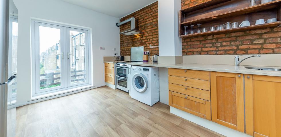 			2 Bedroom, 1 bath, 1 reception Flat			 Delancey Street, Regents Park / Camden